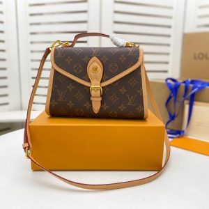 LV Nicolas Ghesquière lvy Bag
