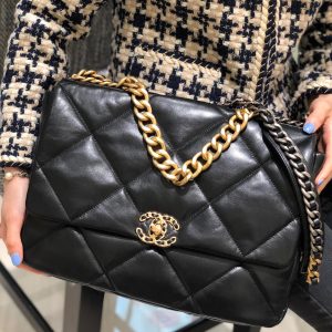 Chanel Maxi 19 Bag