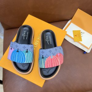 LV Latest Embossed Slippers