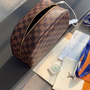 Louis Vuitton Damier Canvas Toilet Bag Review