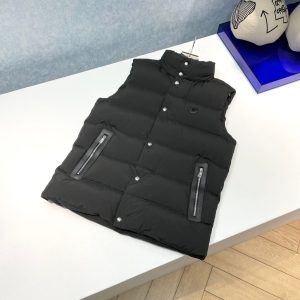 Moncler 2023 Sleeveless Down Vest: Latest Style Revealed