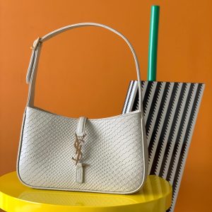 YSL Le 5 À 7 Hobo Bag